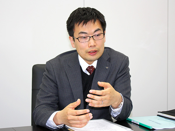 東亜電気工業 中西様
